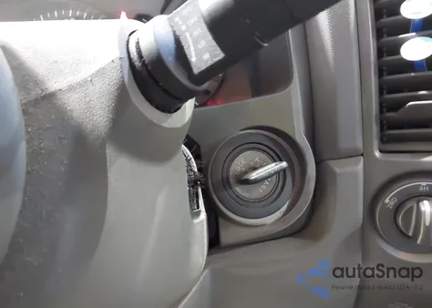 2007 Nissan Titan Xe z USA, uszkodzony, nr VIN 1N6AA07B27N229993